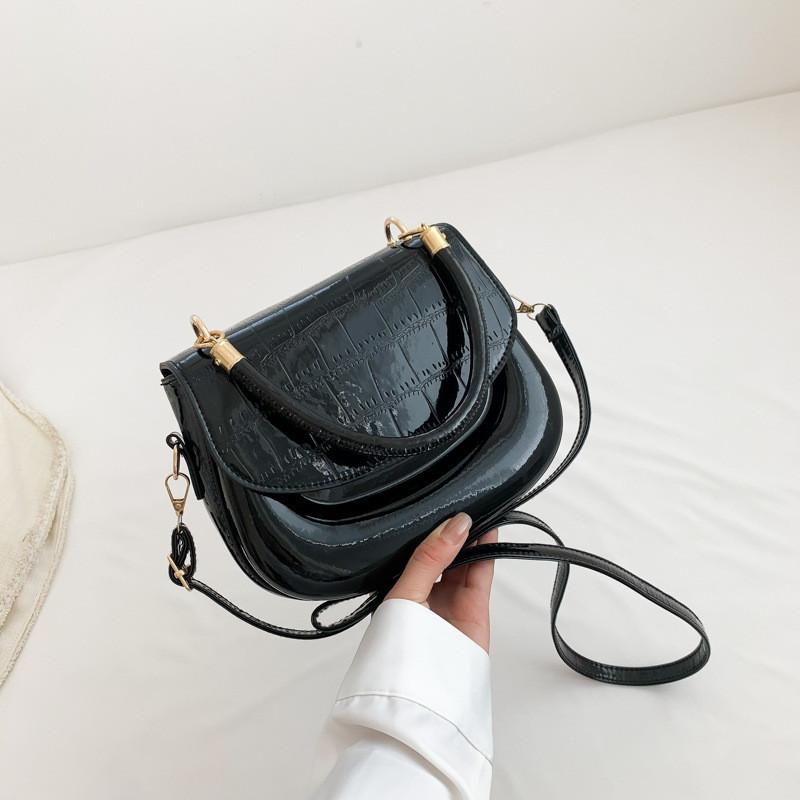 Chic Autumn New Women's Fashion Shoulder Bag Available In Black Gold Green Blue