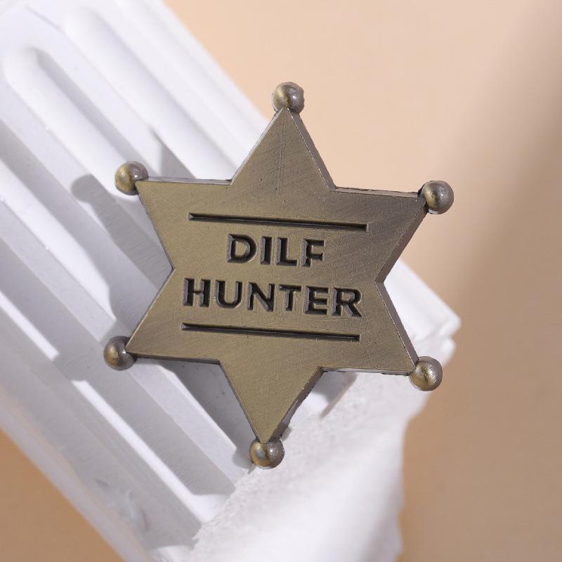 Gold Color Star Enamel Pins Custom DILF HUNTER Brooches Simple Mini Lapel Badges Funny Jewelry Gift for Kids Friends