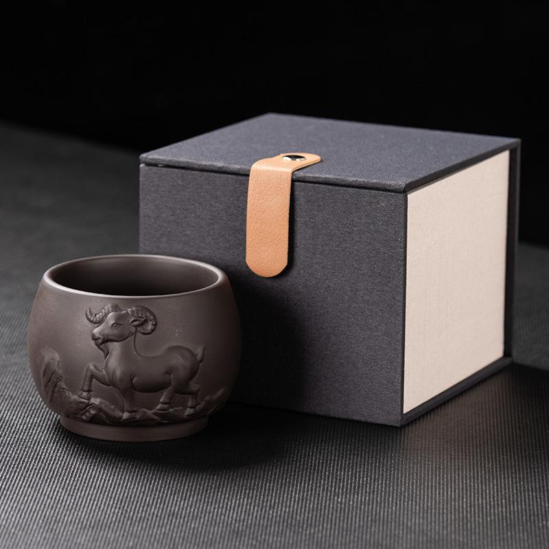 

Зодиак, золотая роспись, мастер-чашка из фиолетового песка, фиолетовая глина, чайная чашка, подарочная коробка в твердом переплете, высококлассный деловой чайный сервиз, памятный подарок