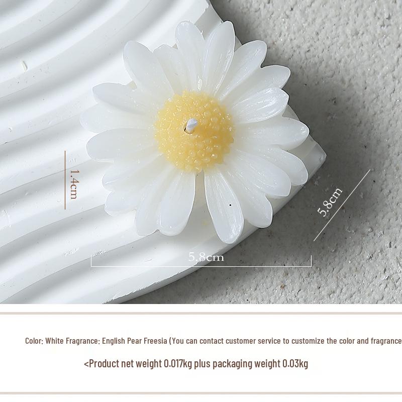 Chamomile Aromatherapy Candle: Handcrafted Birthday Gift & Home Fragrance Ornament