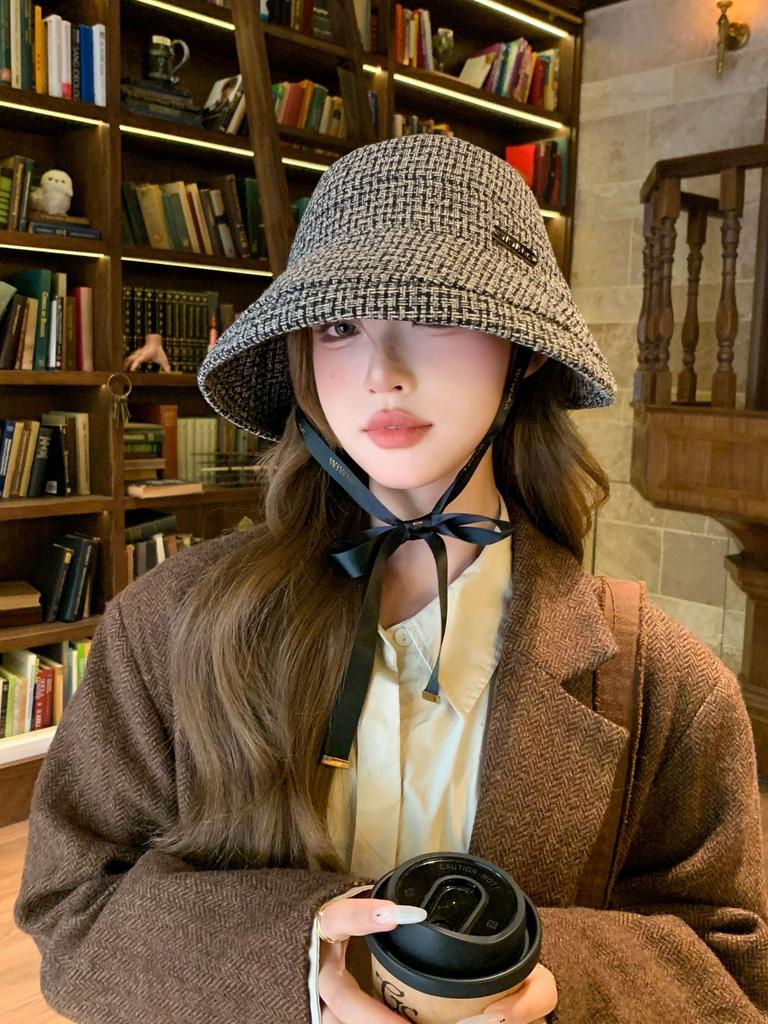 Chic French Plaid Fisherman Hat: Elegant Autumn/Winter Style