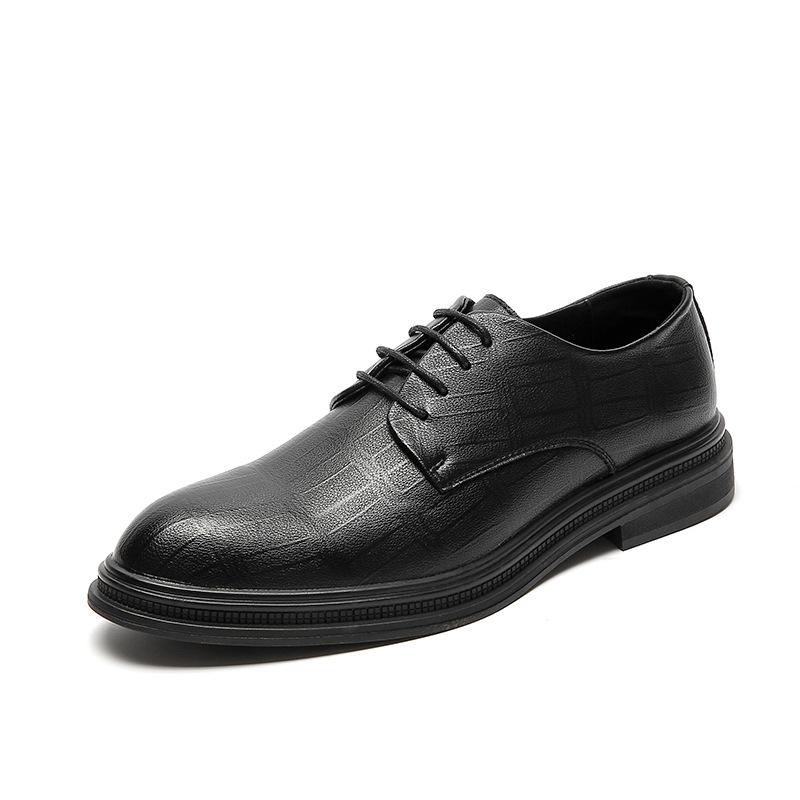 

Весенние модные туфли в британском стиле, кожаные туфли для мужчин, корейская версия, увеличивающие рост туфли, молодежные деловые повседневные мужские туфли 2323-J 44 чёрный