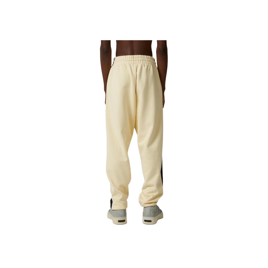 Fear of God Athletics Heavy Fleece Sweatpant Blassgelb/Schwarz Herren Streetwear IS8758