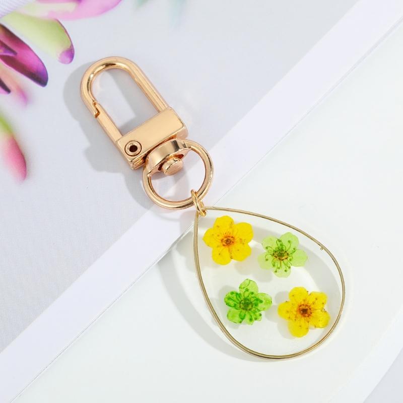 Herz Trockenblume Schlüsselanhänger Schlüsselring Für Freund Geschenk Runder Wassertropfen Gänseblümchen Anhänger Schlüssel-Accessoire Tasche Gepäck Anhänger