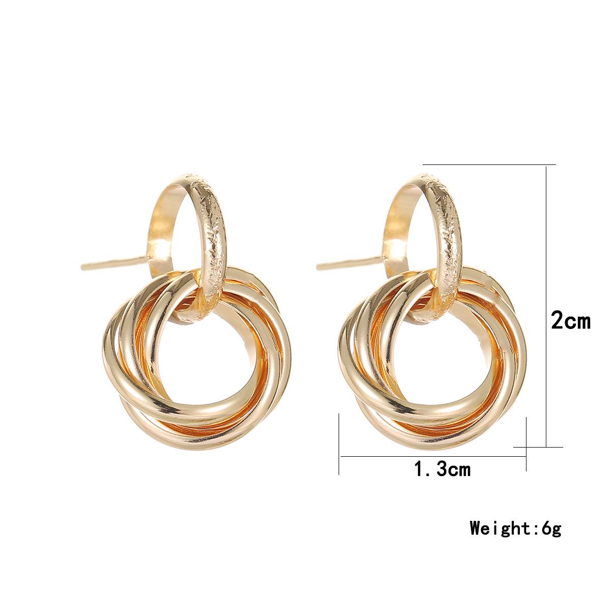 

Серьги с круглым белым опалом – самые продаваемые украшения