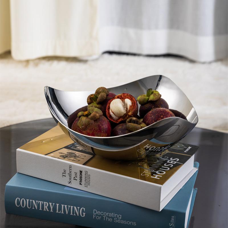 Stainless Steel Fruit Bowl Luxury Large Nuts Food Plate Living Room Kitchen Fruit Bowls Simple Nordic Petal Tray Home Decoration