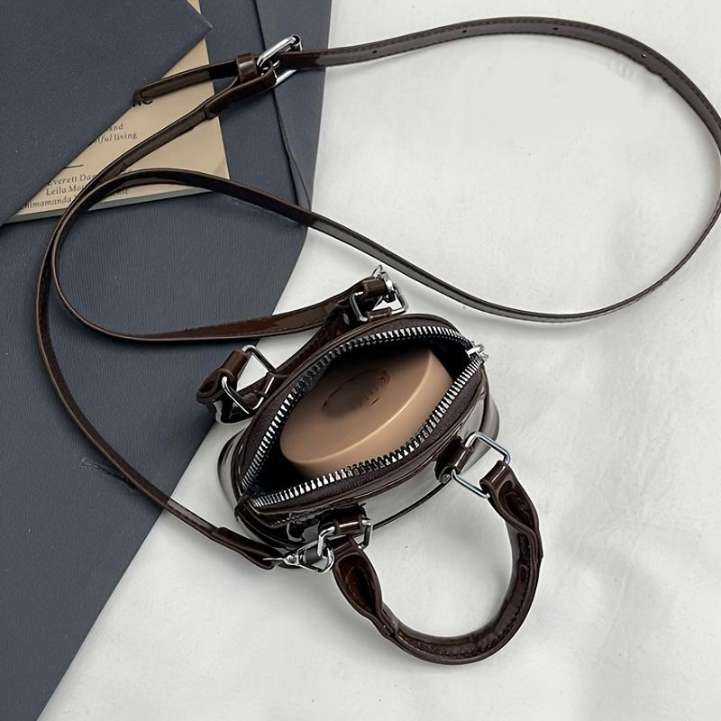New Korean style versatile mini glossy crossbody/crossbody bag, shell bag, stylish women's shoulder bag, crossbody bag for outings.