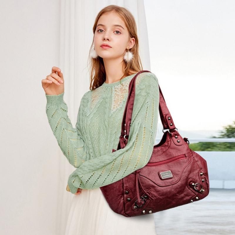 Retro-style Shoulder Bag with Studded Details, High-quality Crossbody Bag, Large Capacity, Solid Color Handbag for Women.
