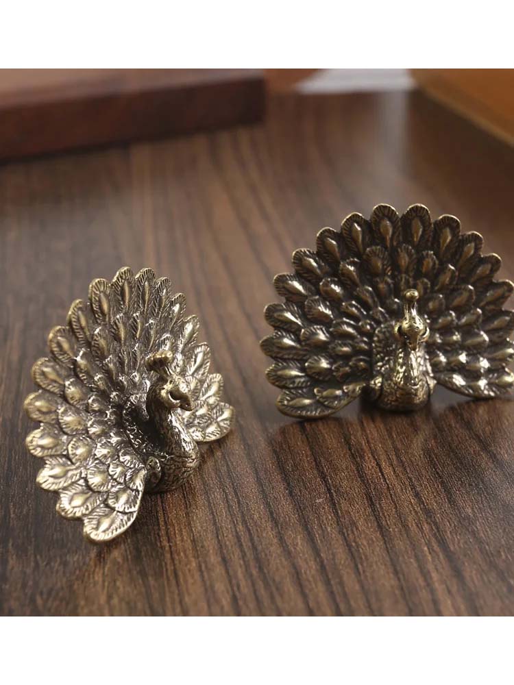 Messingpfau fächert seinen Schleier auf Statue Schreibtischornament Vintage Tierfiguren Miniaturen Dekoration Handwerk Heimdekoration