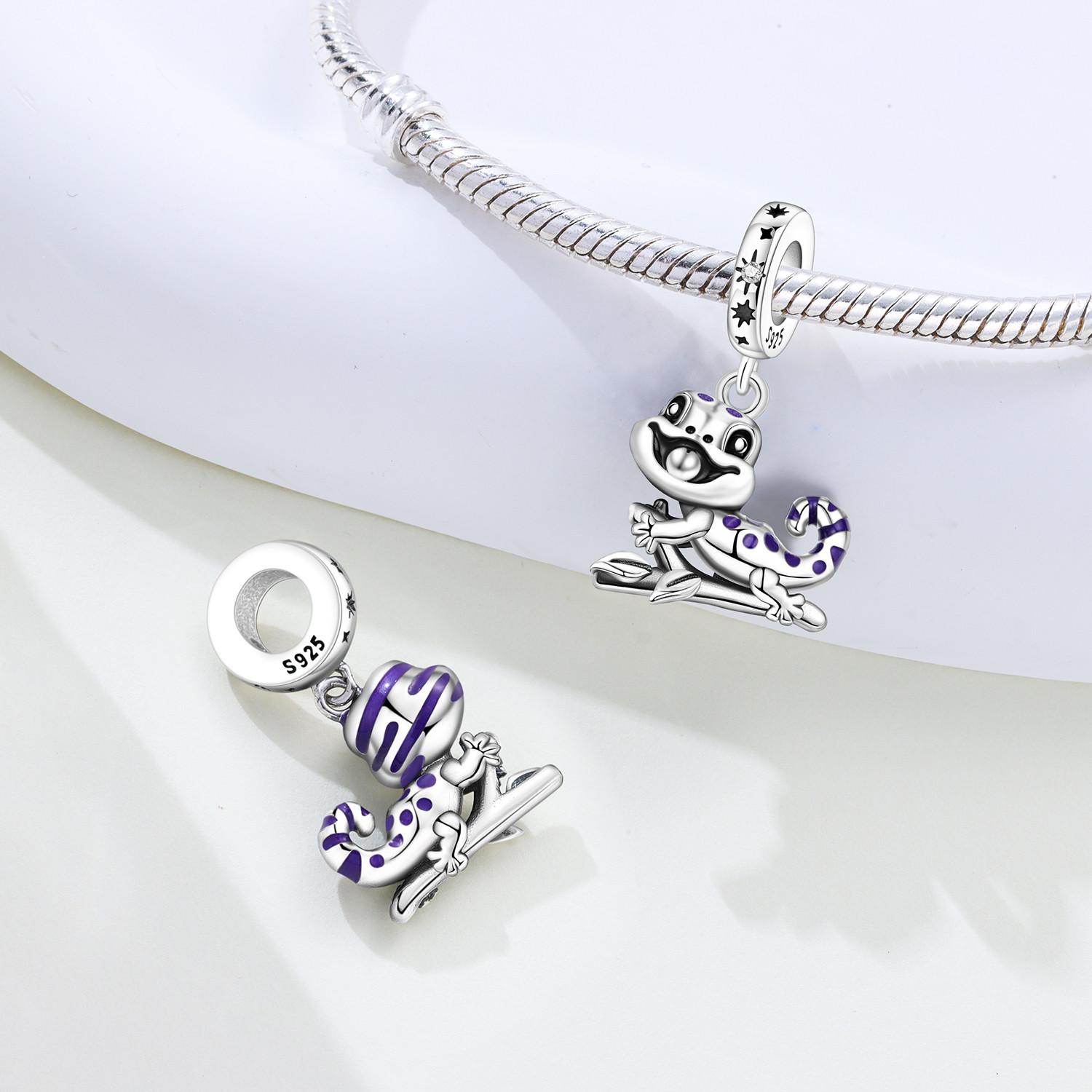

Girl Metal Animal Chameleon Two Cute Pandas Charms Beads Fit Original Bangle Necklace Fine Accessory Make your own Gifts Elegant Fashion Beautiful