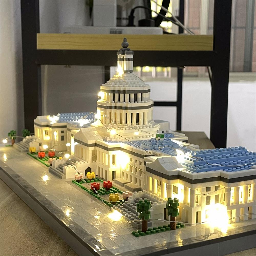 Knew Built Capitol Micro Mini Building Block Toy with USB LED Dazzling Architectural Replica Educational Decorative Novelties