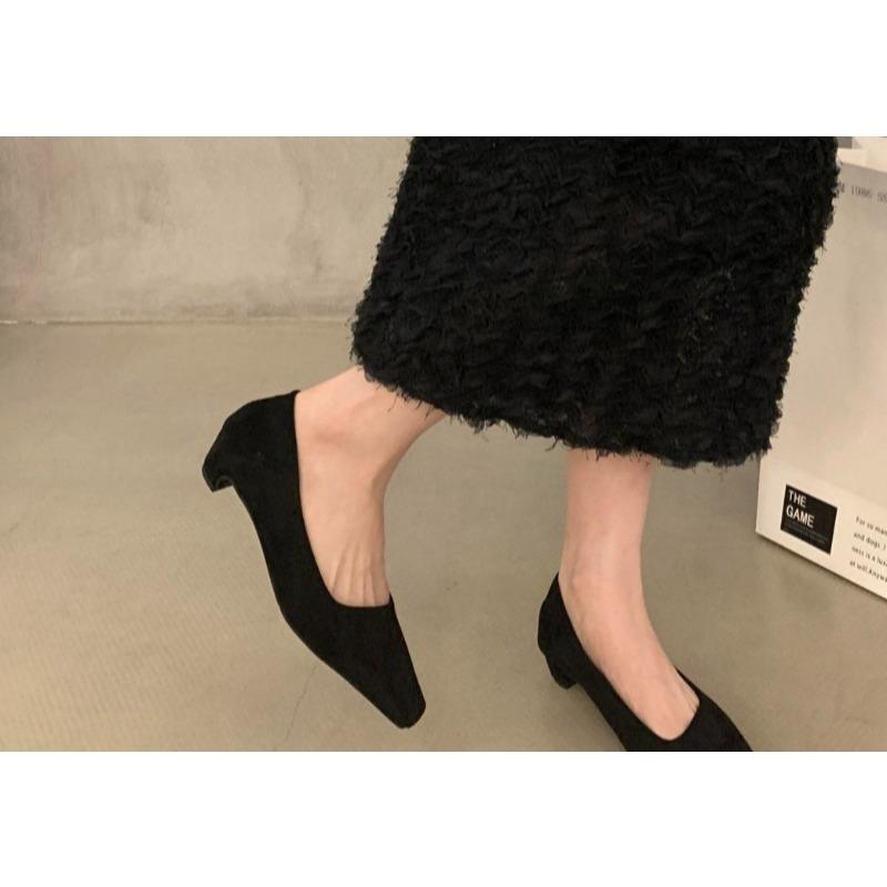 2026 Autumn Women Pointed Toe Boat Shoes Fashion Red Ladies Elegant Dress Pumps Shoes Thin Low Heel Outdoor Dress Work Shoes