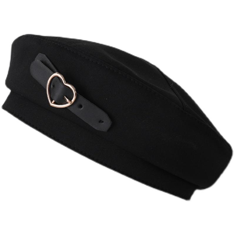 Von der Liebe geschnappt~ Schwarzes süßes Tug Metall Barett weiblich Frühherbst atmungsaktiv Retro elegantes Temperament Malermütze Tide