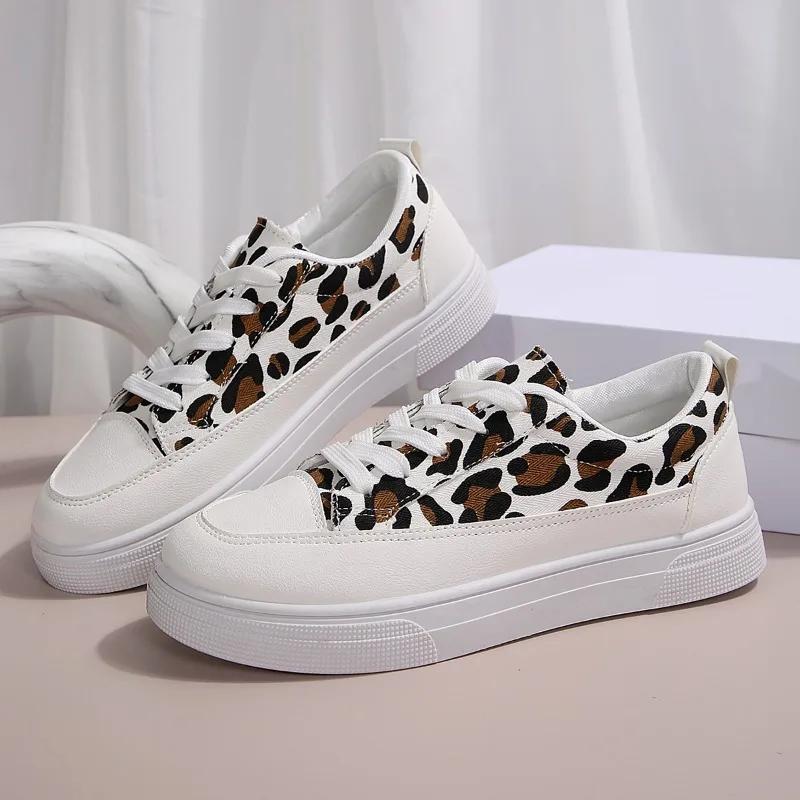 fashion Women's Shoes 2024 New Lace Up Women's Vulcanize Shoes Autumn Round Toe Leopard Print Mixed Colors Flat Casual Comfortable Shoes