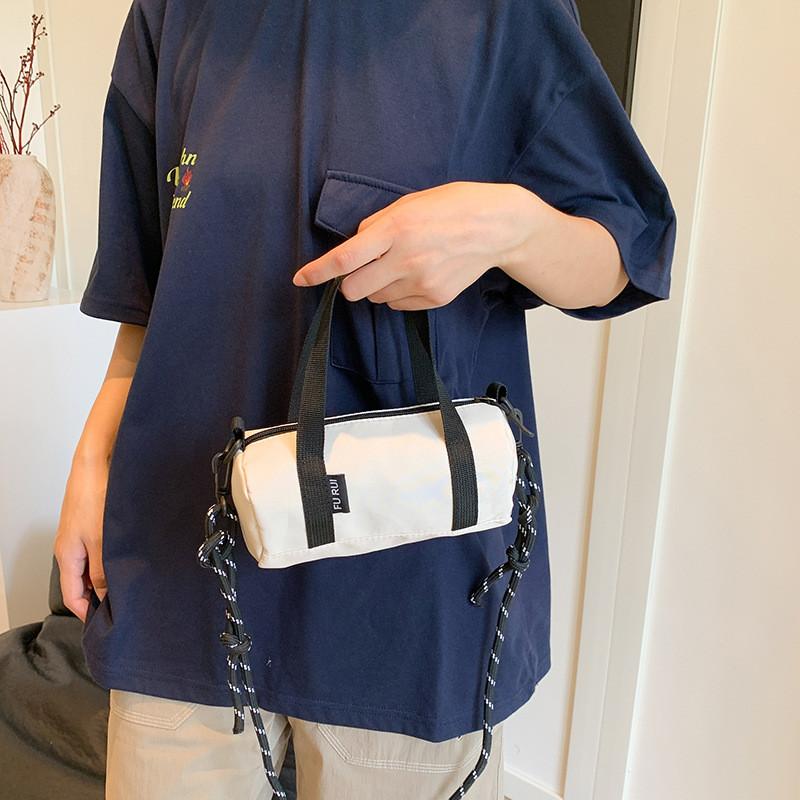 Trendy Casual Pillow Bag Stylish Large Capacity Designer Handbag Ideal For Summer