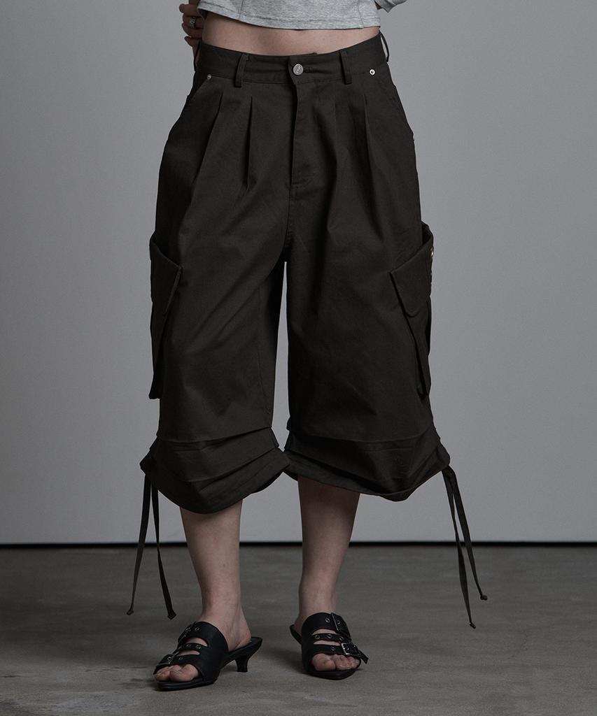 Aejeuyua String Eyelet Bermuda Pants Charcoal