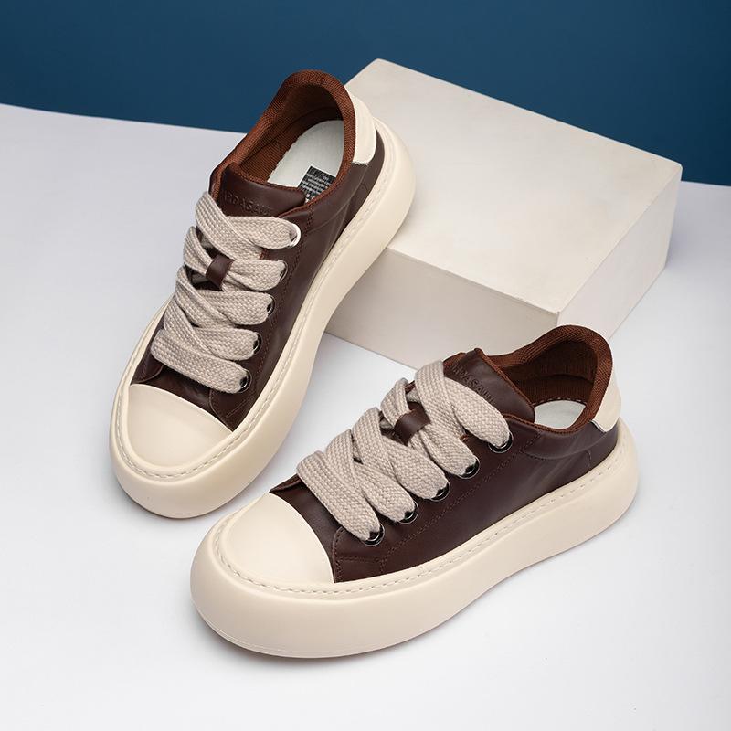 2025 Direct Supply Bread Shoes Men's Fashion Spring New Casual Board Shoes Versatile Korean Version Platform Sports Casual Shoes Batch