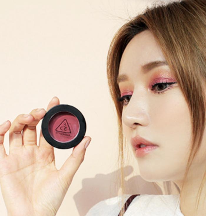 Buy 3CE ONE COLOR SHADOW 2.5g #NOTORIOUS PLUM at affordable prices ...
