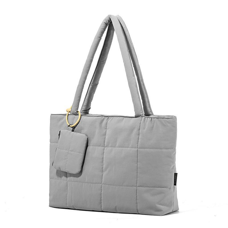 

Autumn and winter rhombus cotton clothes tote bag large capacity versatile light commuter women s portable large shoulder messenger bag серый