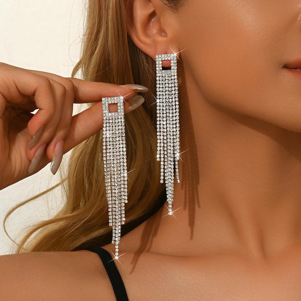 European and American Diamond-encrusted Metal Long Fringed Earrings Women's High-end Studs, Niche Temperament Earrings