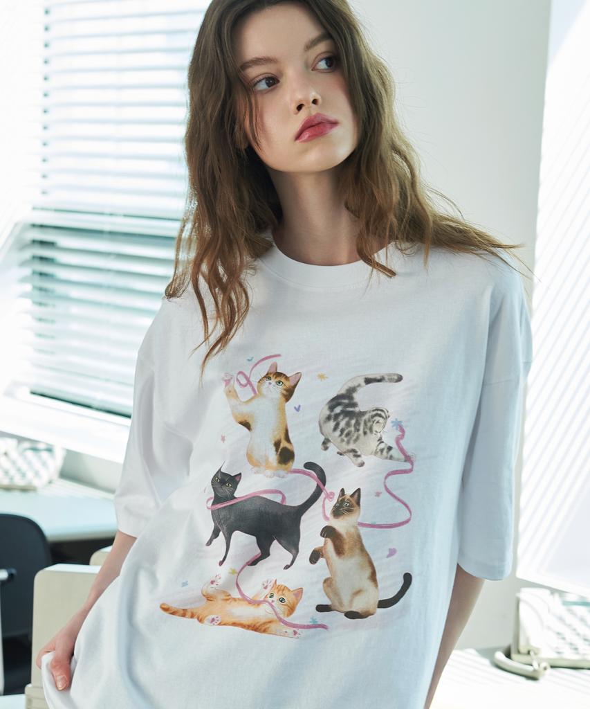 CPGN STUDIO Dtp Crayon Cat White Short Sleeve T-Shirt