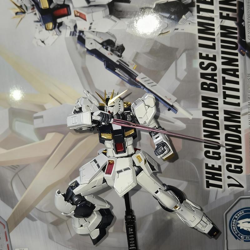 RG 32C 1/144 The Fighter Base Limited V Fighter Titanium Finish Assembly Model Kit Action Figures Anime Mecha Toy Desk Deco Gift
