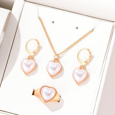 4 Piece Women Minimalist Design Zircon Peach Heart Necklace Zircon Fashionable Personalized Creative Necklace Ring Earring Set