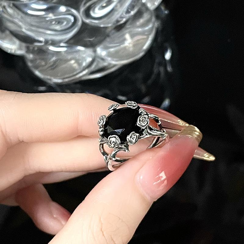 Niche Design Irregular French Pleated Texture Dark Wind Moonstone Ring Female Gemstone Opening Personality