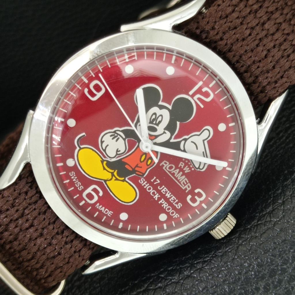 

VINTAGE HAND-WINDING SWISS MENS REFURBISHED RED COLOR DIAL WATCH a707211-1