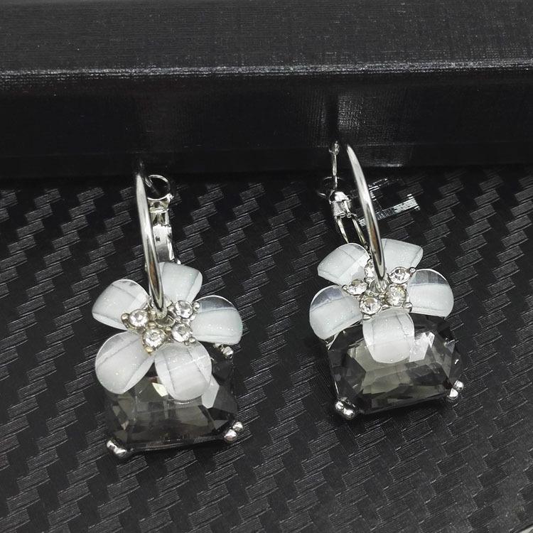 Statement-Ohrringe mit Kristallblumen im koreanischen Stil für Damen