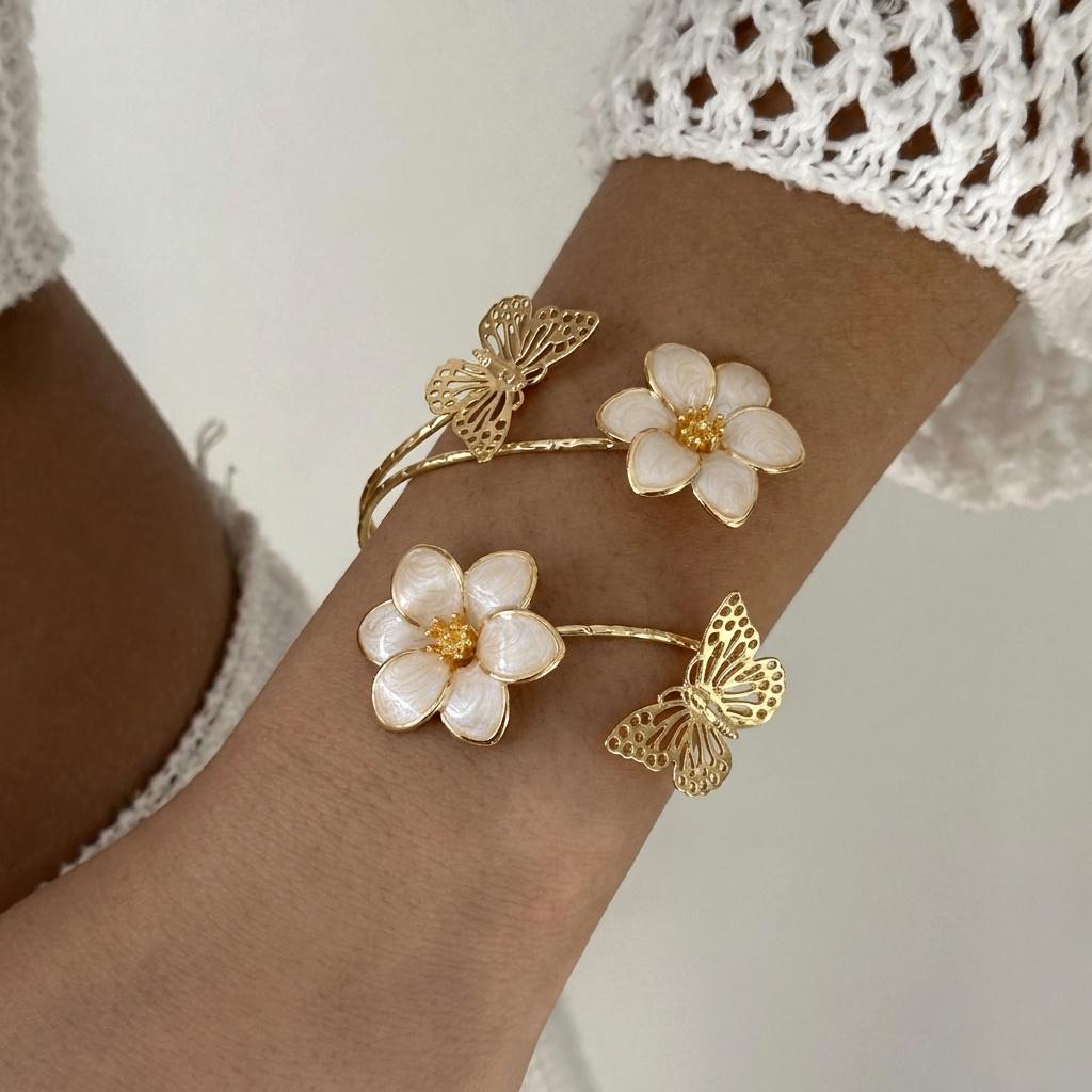 Elegant Enamel Flower Open Cuff Bracelet For Women Gold Plated Pink White Floral Bangles Beach Party Vacation Wedding Jewelry