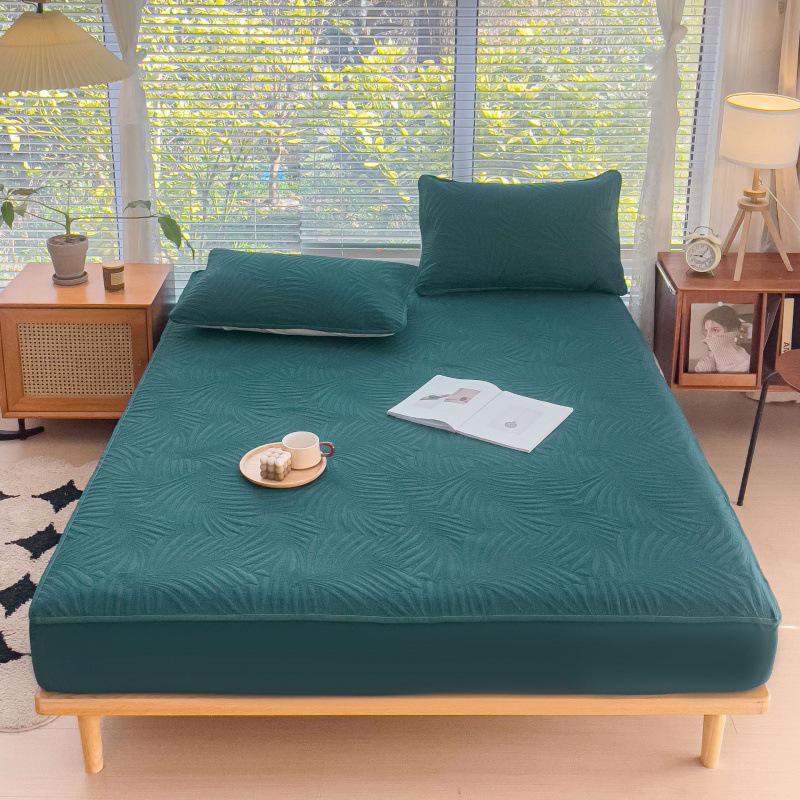 Solid Color Quilted Waterproof Bed Sheet - Thick Brushed Simmons Protective Cover for Home Use