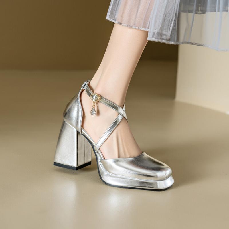 

Летние сандалии на квадратном каблуке с квадратным носком золотистого цвета в римском стиле, новые женские сандалии на высоком каблуке, водонепроницаемые, на толстой подошве-таблетке, обувь большого размера, повседневные 39 серебряный