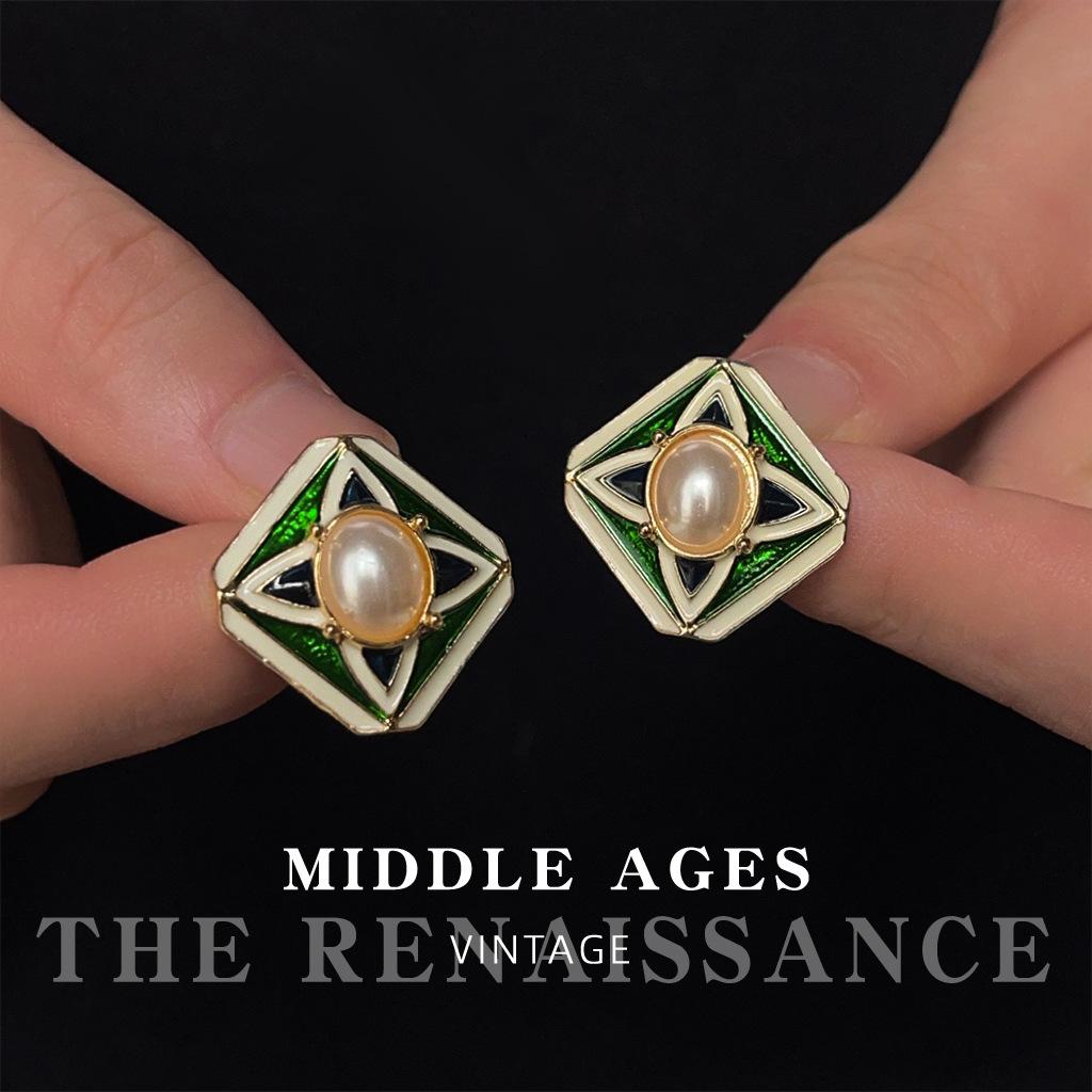 Эмалевые серьги-гвоздики зеленого цвета с капельной глазурью, жемчужные, квадратные, в стиле ретро, легкая роскошь