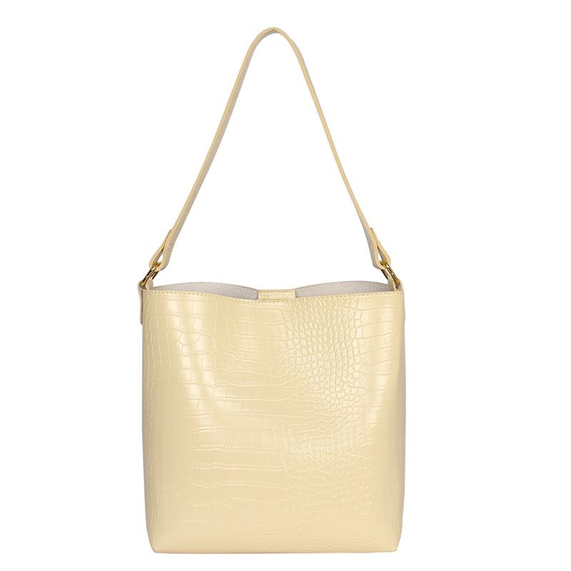 Big bag women's bag 2025 new crocodile pattern bucket bag fashionable large capacity messenger bag commuter women's shoulder bag