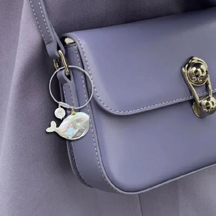 Pack of 2 Whale Keychains Bag Pendant Backpack Pendant Acrylic Texture Suitable for Couples and Individual Style