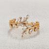 Elegant Women's Personalized Ring, Exquisite Leaf Appearance Design, Inlaid with Shiny Synthetic Zircon