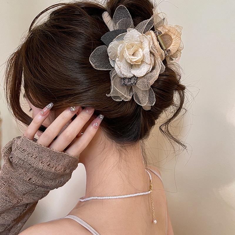 Small fresh and sweet mesh flower hair band grab clip French princess wind shark clip Mori Internet celebrity same jewelry women