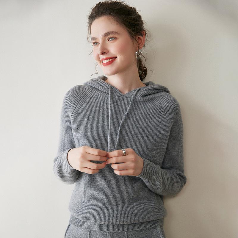 Hooded Women's Cashmere Sweater - Soft, Versatile, Korean-Style Knitwear for Autumn & Winter