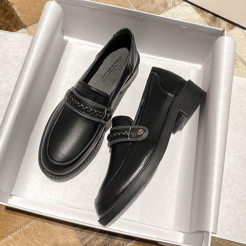 Leather small leather shoes women's new spring flat bottom comfortable black work soft bottom spring and autumn