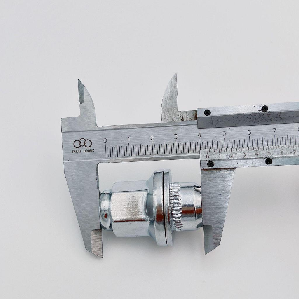 Nissan Patrol Y62/Infiniti QX80 Šroub kola 40222-1LA3A Matice s plochou hlavou