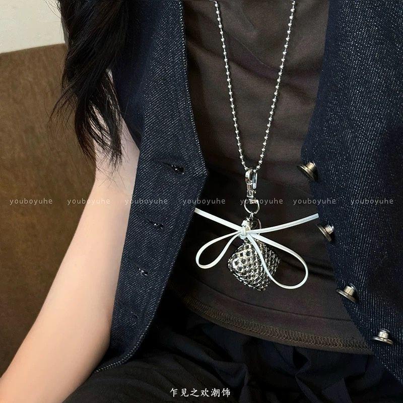 Square woven bag pendant necklace niche personality collarbone chain fashion simple temperament jewelry women
