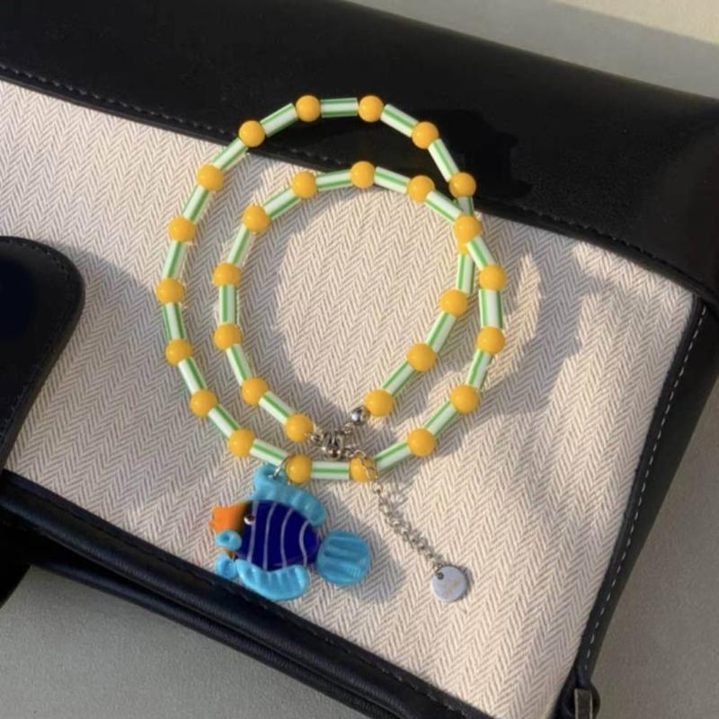 Ocean Beaded Necklace with Fish Pendant Adjustable Length Clavicle Chain for Women Fashionable Neckchain Accessory