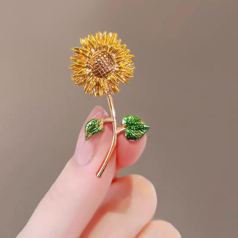 Wave Sunflower Diamond Brooch: Cute, High-End, Versatile Decorative Jewelry Pin