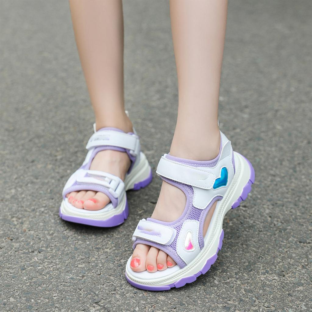 Girls Soft Sole Sandals Adjustable Strap Sport Sandals Non Slip Beach Shoes Breathable Mesh Upper Lightweight Outdoor Footwear