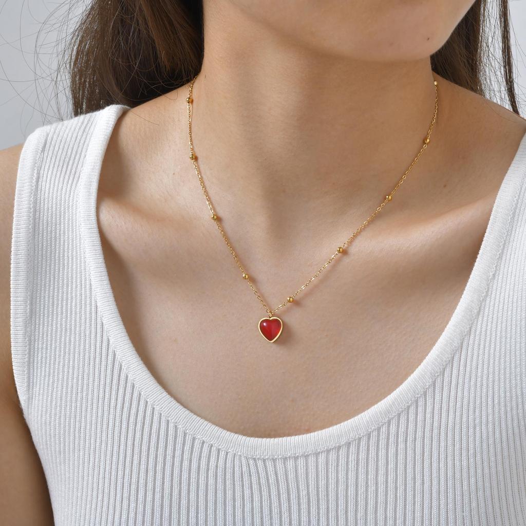 Fashion Heart-Shaped Pendant Necklace for Women,Stainless Steel Bead Chain Red Resin Necklaces,Gold Color Jewelry Gifts