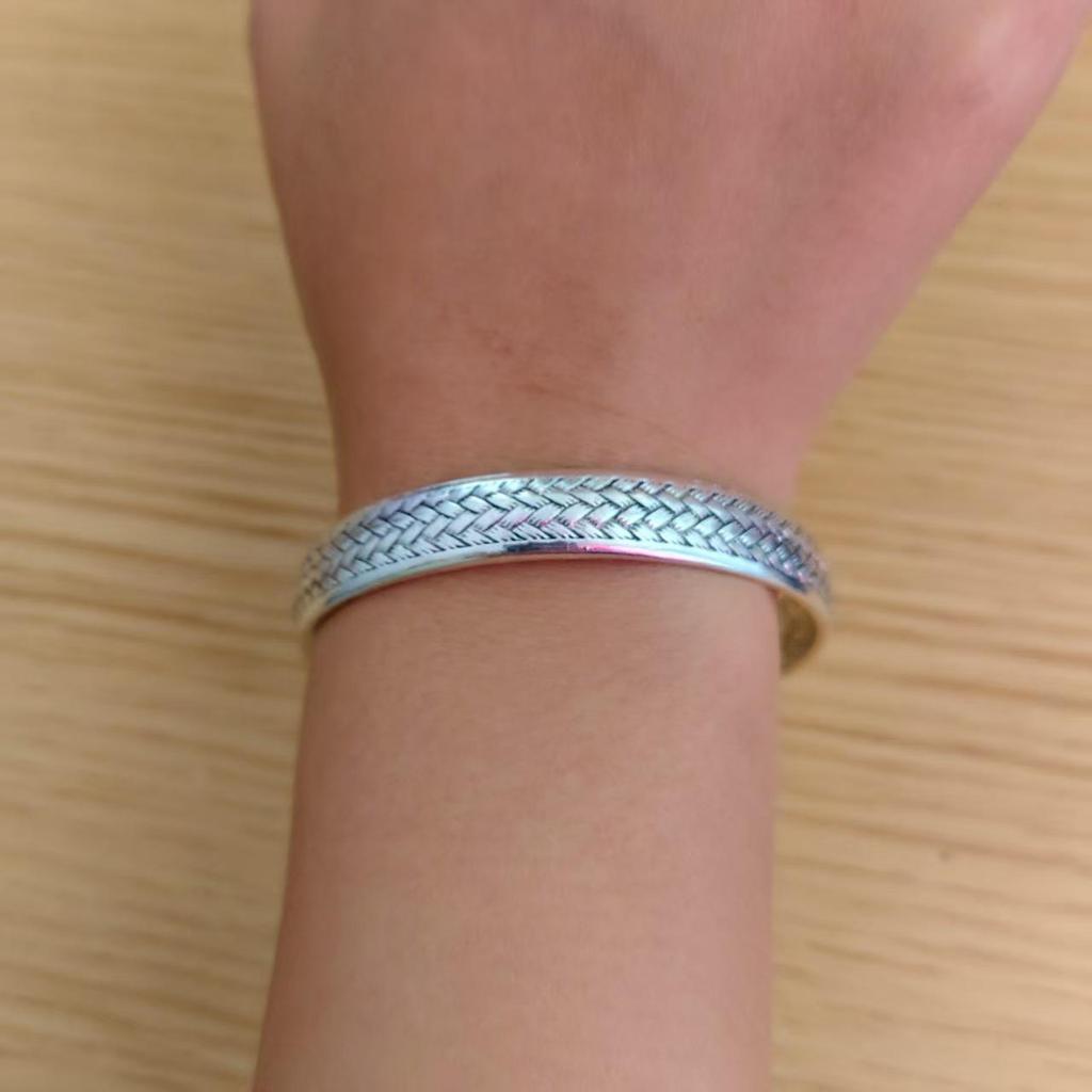 Silver-Plated Heart Sutra Mesh Bracelet - Romantic Couple's Open Bangle with Woven Design