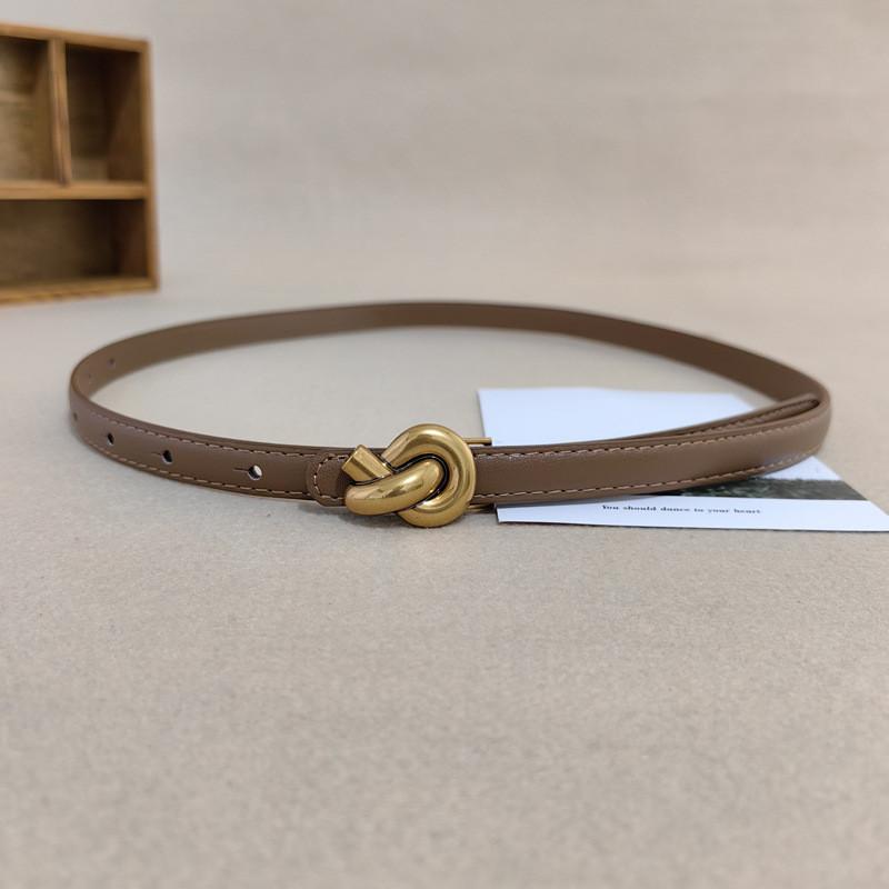 Waist Handmade Leather Belt For Women With Alloy Fastener For Trendy Wear Casual