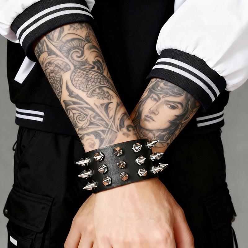 Pulseira de Couro PU com Tachas Punk Rebites Pontiagudos Punho Pulseira de Pulso Retrô Rock Rebite Pulseira de Pulso Enrolável Pulseira Ajustável com Pontas