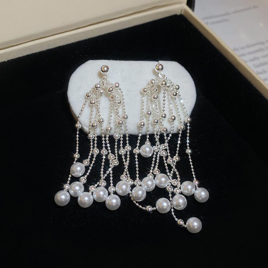 European and American tassel long pearl earrings light luxury high-end stud earrings temperament cold wind trend retro earrings